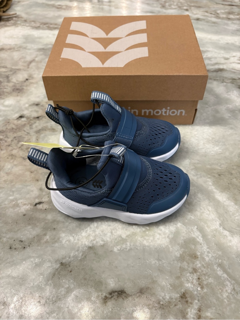 NWT Toddler All In Motion Dillon Slip-On Performance Sneakers Sz 5c Blue Running - Picture 4 of 7